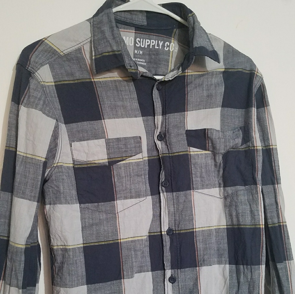 Mossimo plaid flannel button down shirt